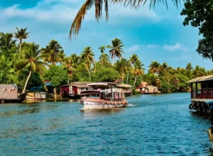 Kerala Travel Guide: Best Places and Experiences to Explore 