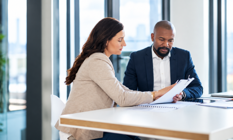 Business Litigation Lawyer: A Practical Guide to Handling Business Disputes